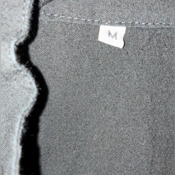 Black Embroidered Short-Sleeve Button-Down Shirt - Picture 3 of 3